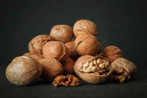 Walnuts - shelled and unshelled