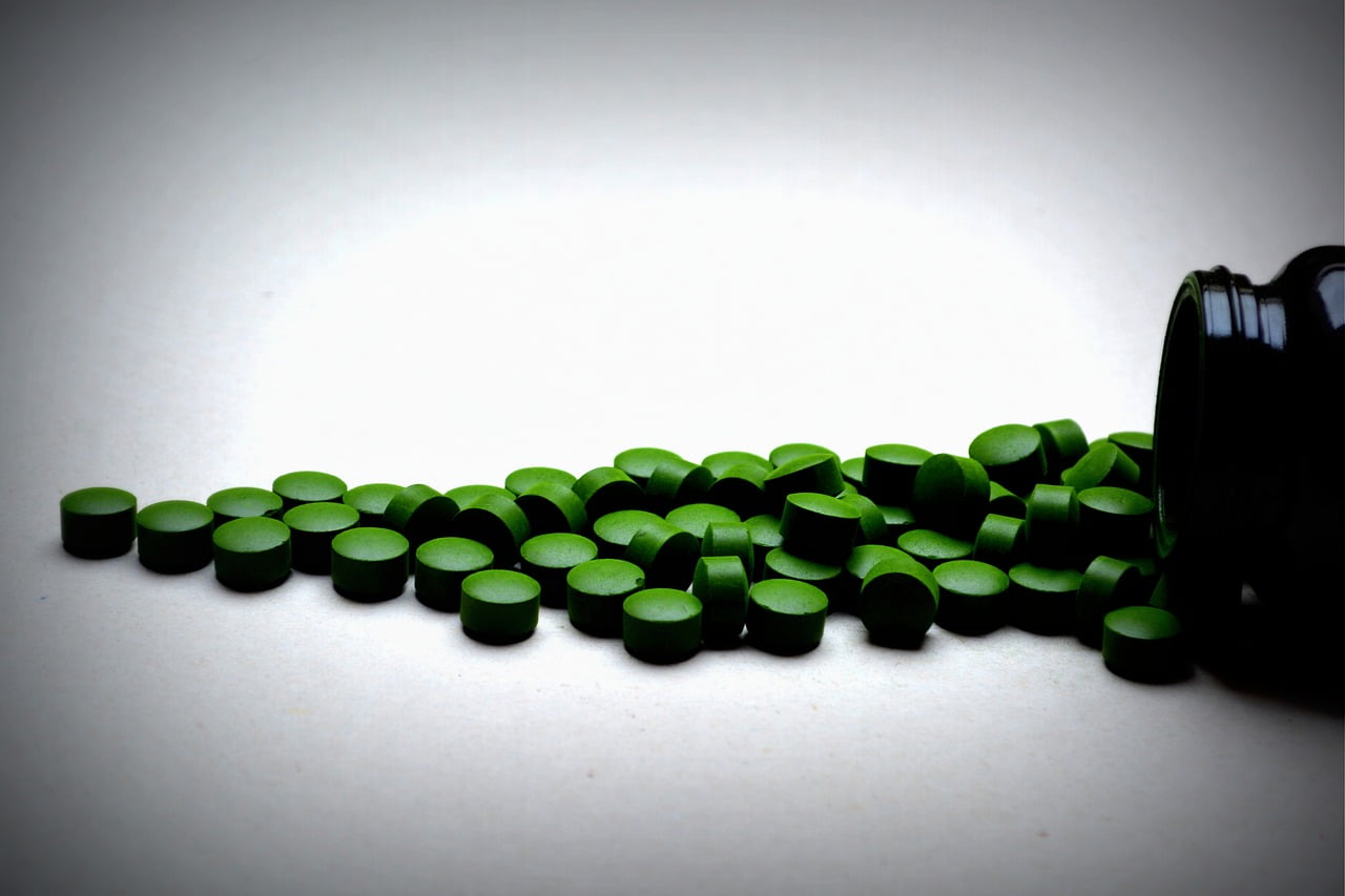 What is Chlorella Good For? The Top 10 Benefits